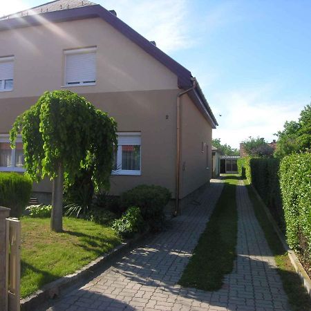 Apartments In Balatonlelle 43115 Dış mekan fotoğraf